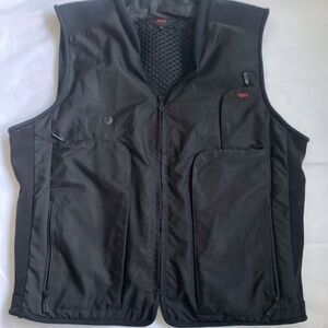 TUMI Black Men’s Water Repellent Multi Pocket Travel/Seasonal tactical VEST